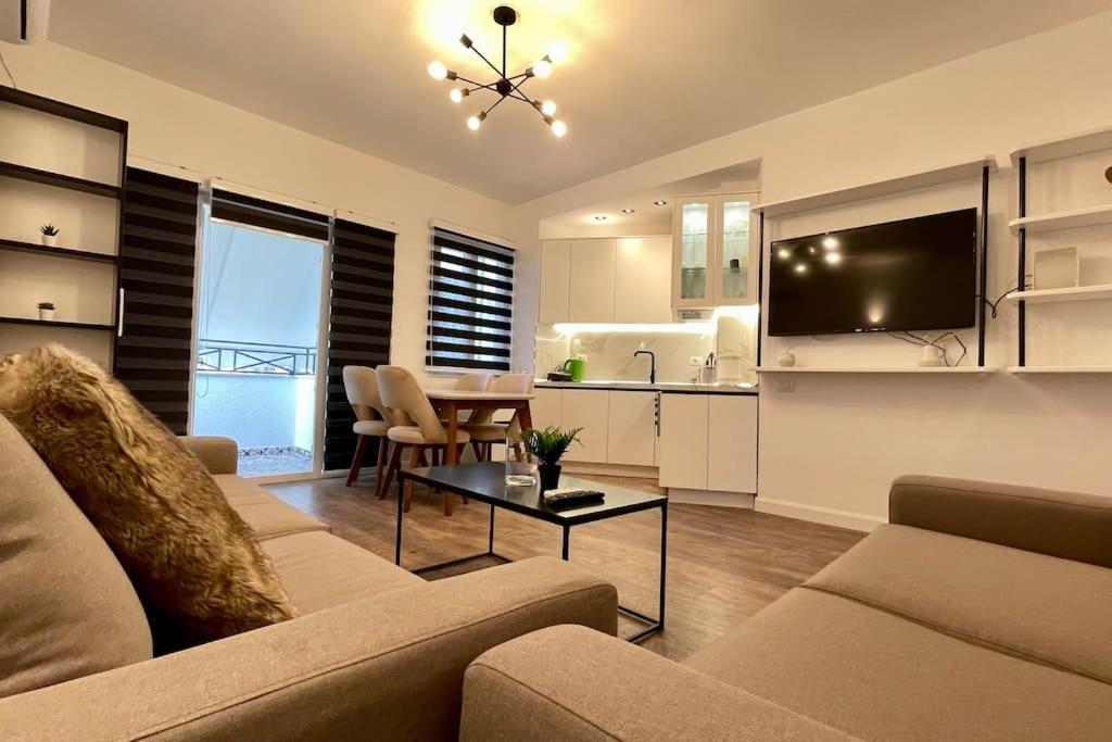 53° Bs Skanderbeg City Center Comfort Тирана Екстер'єр фото