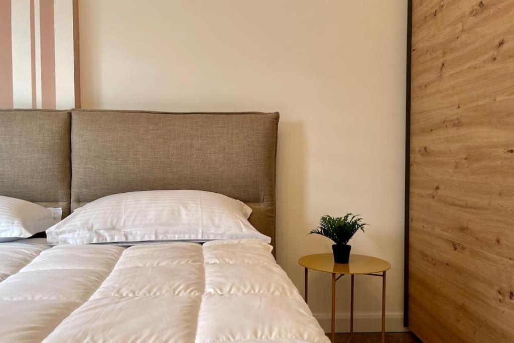 53° Bs Skanderbeg City Center Comfort Тирана Екстер'єр фото